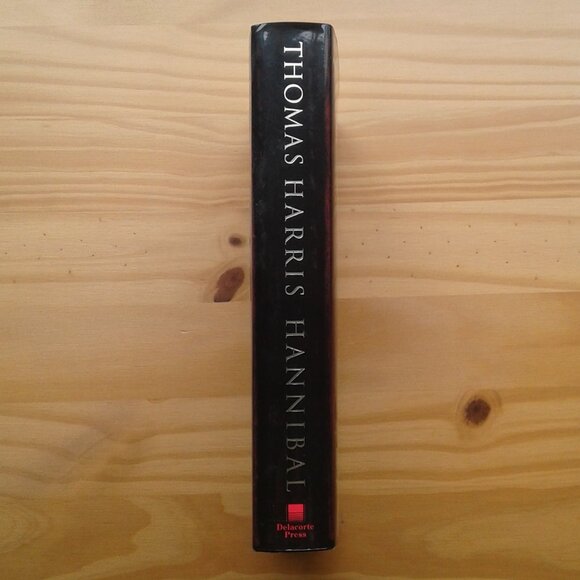 Hannibal by Thomas Harris - Picture 3 of 4
